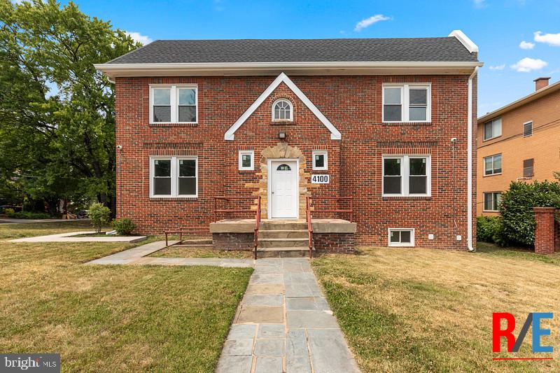 4100 QUEENSBURY RD Property Photo 1