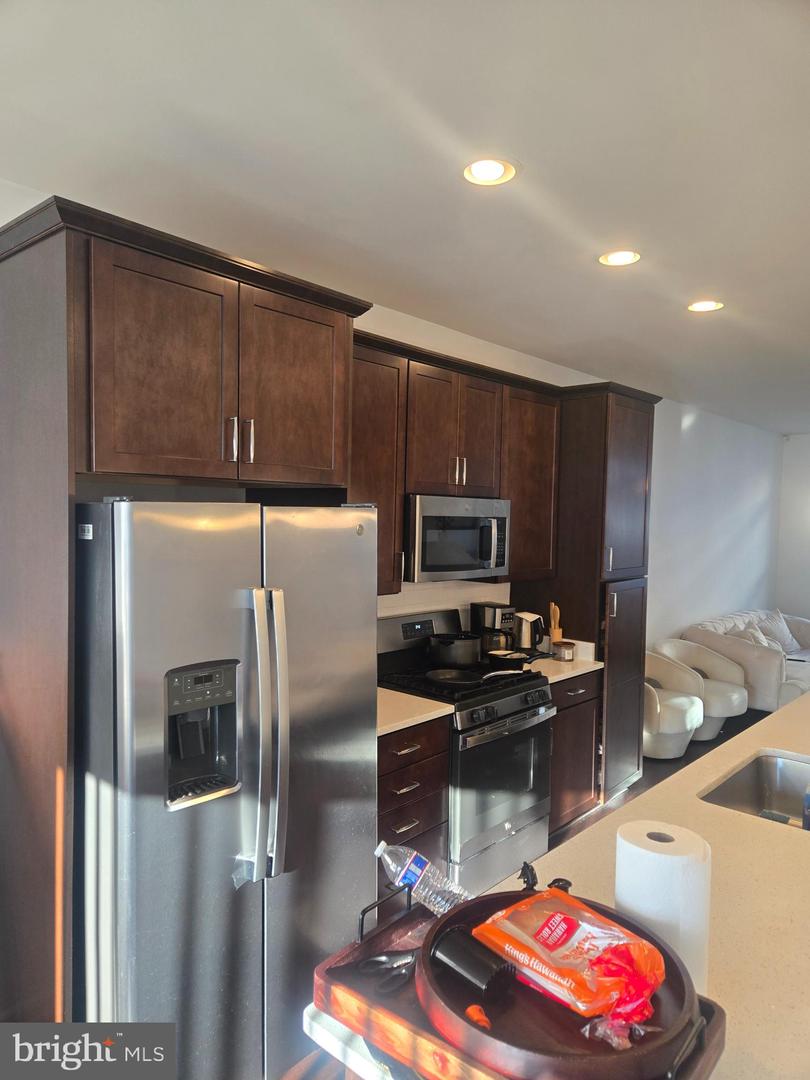 12509 Honey Locust Way Property Photo 8