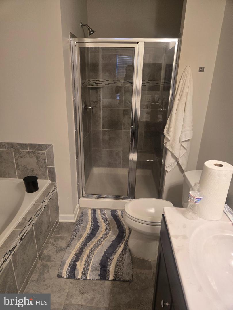12509 Honey Locust Way Property Photo 13
