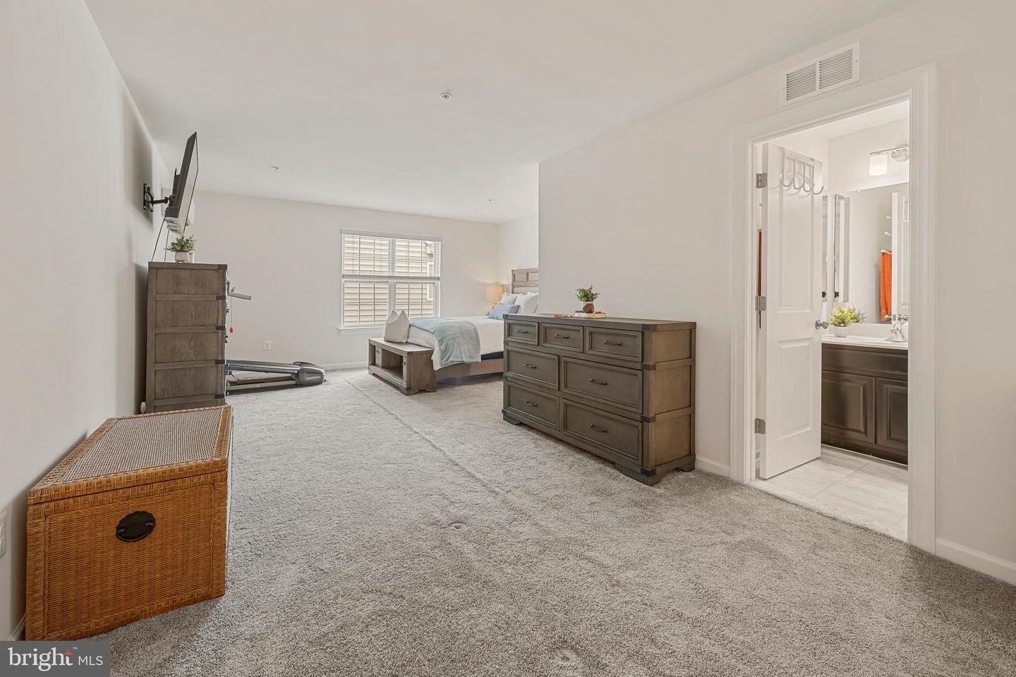 12605 Broughton Blf Property Photo 23