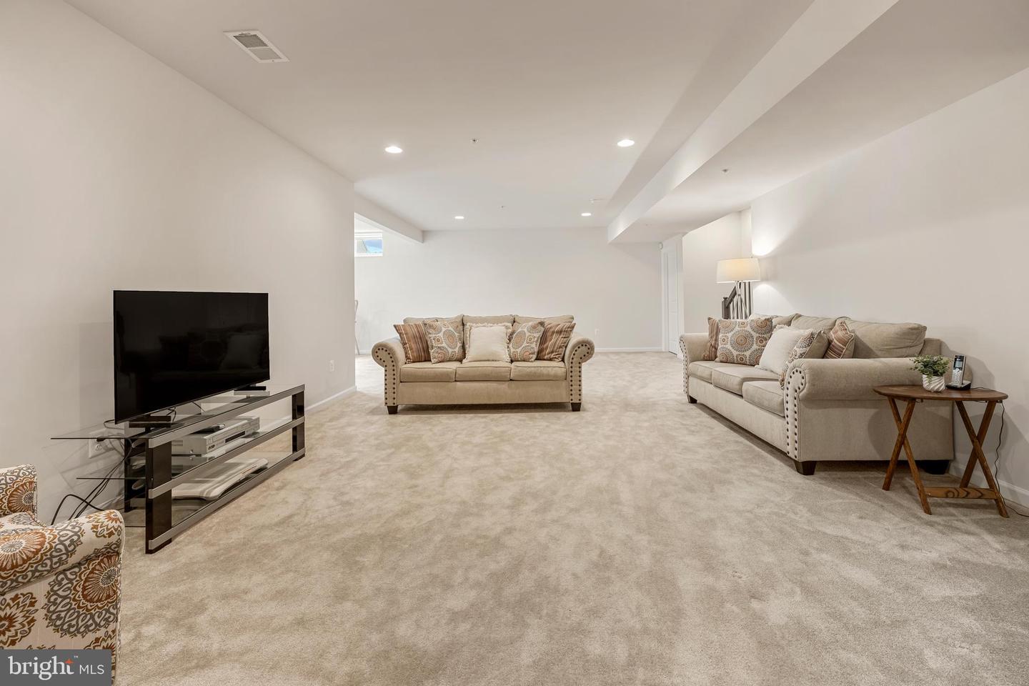 12605 Broughton Blf Property Photo 29