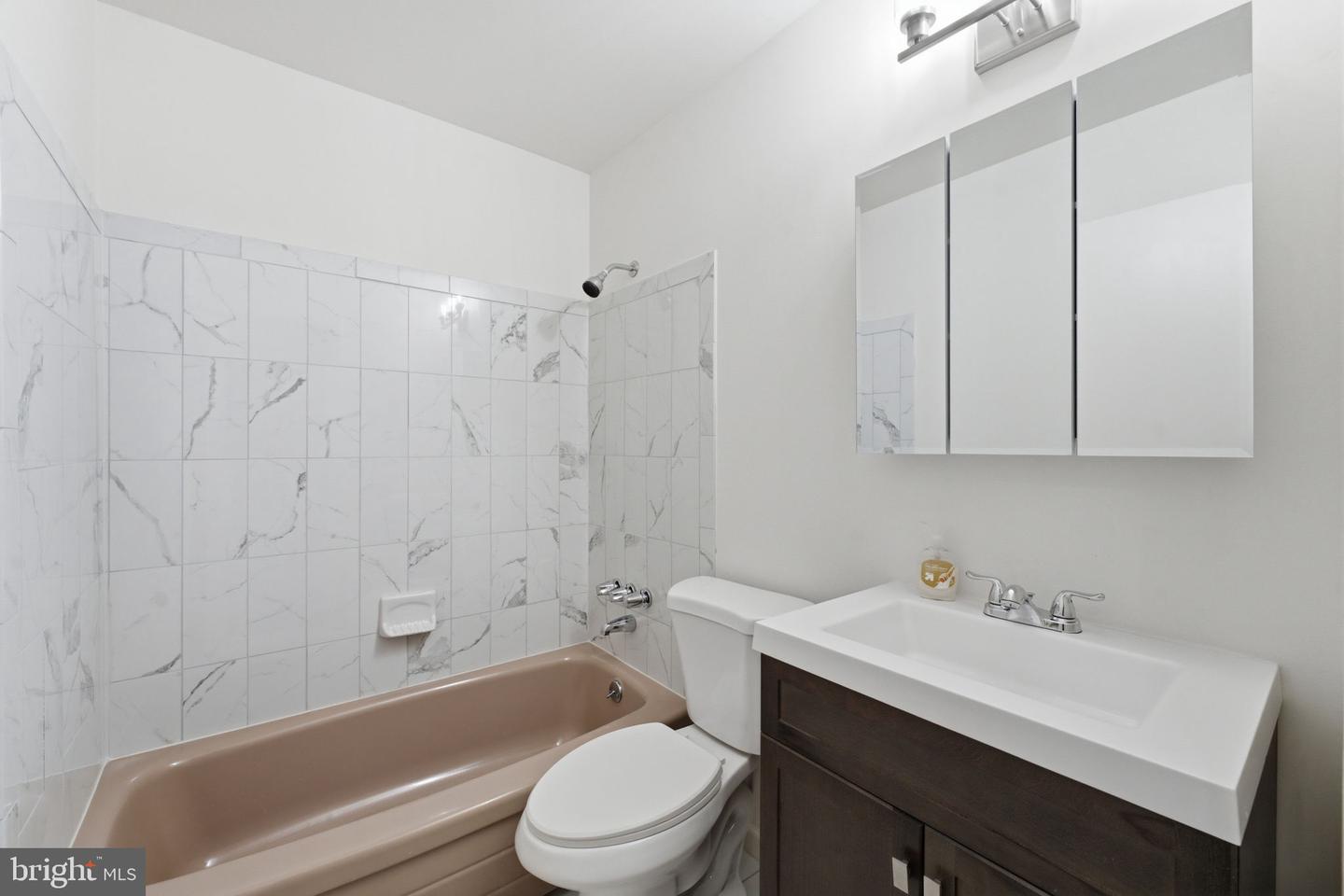 1404 Woodlark Dr Property Photo 49