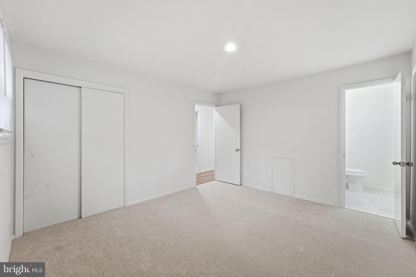1404 Woodlark Dr Property Photo 56
