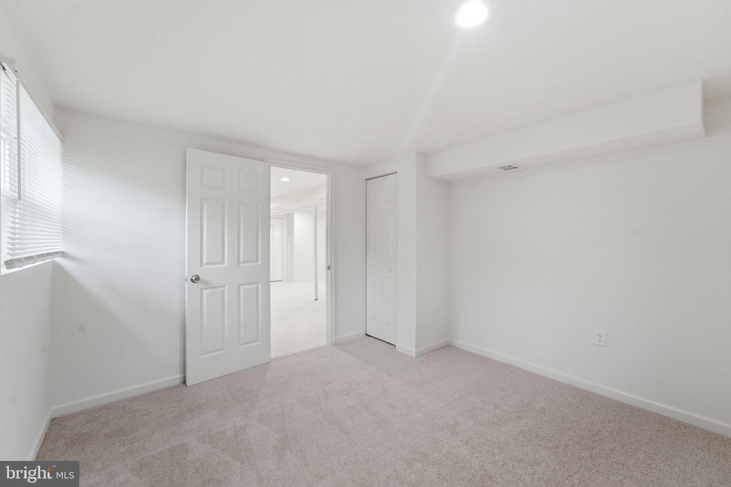 1404 Woodlark Dr Property Photo 65