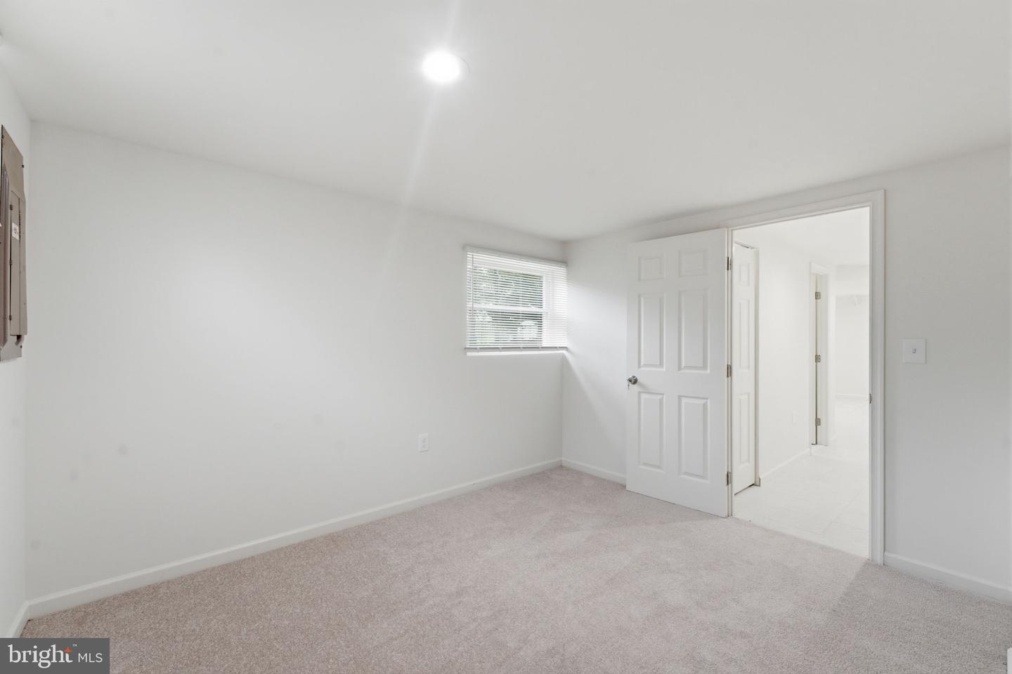 1404 Woodlark Dr Property Photo 66
