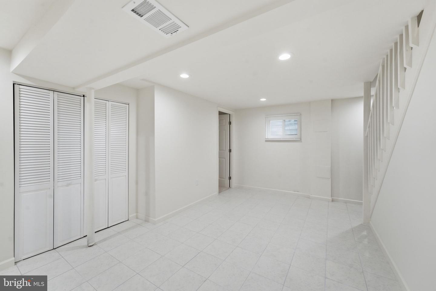 1404 Woodlark Dr Property Photo 69