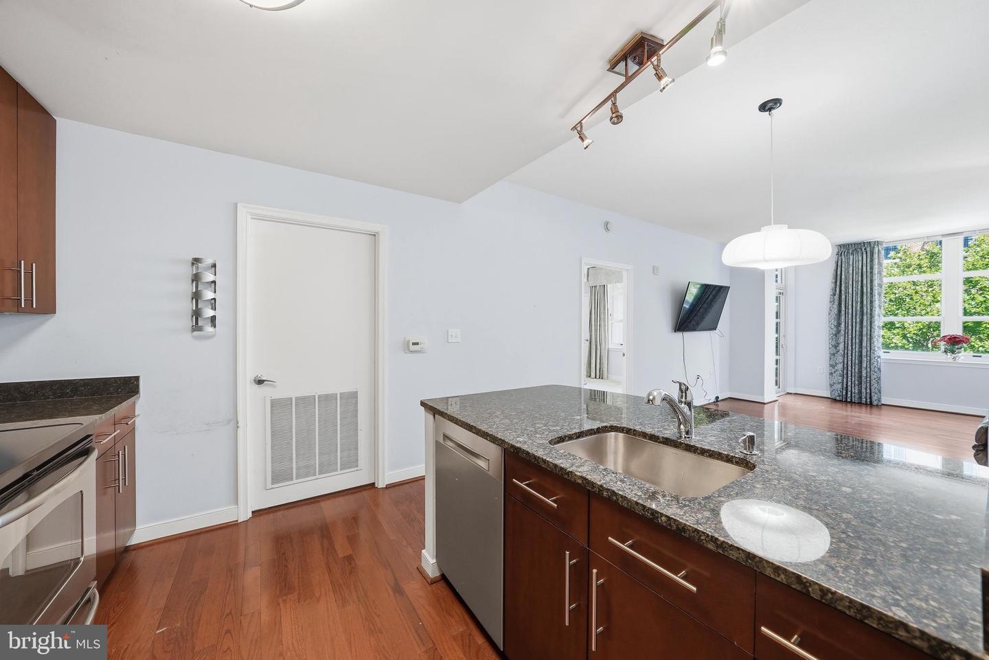 157 Fleet St #304 Property Photo 6