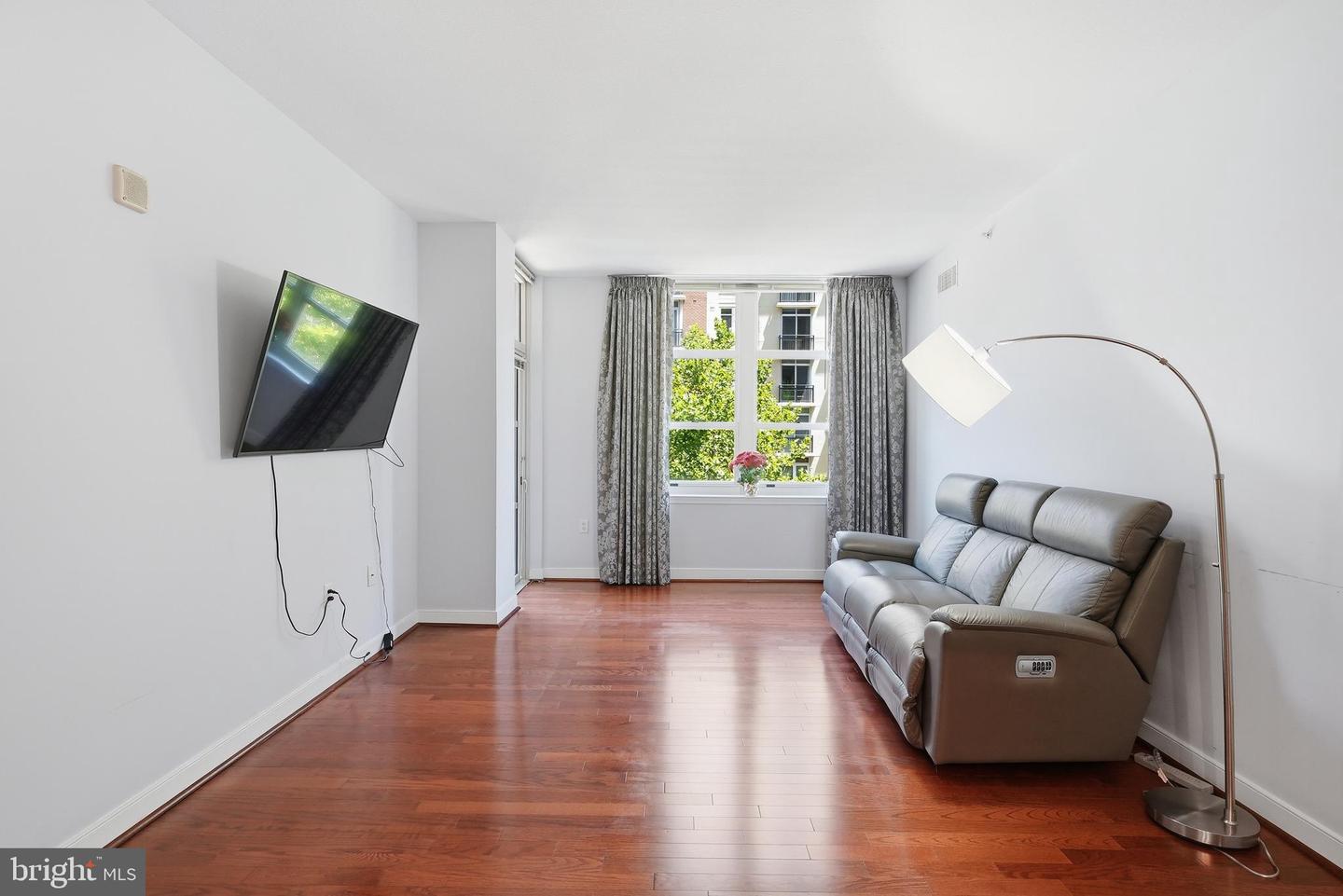 157 Fleet St #304 Property Photo 7