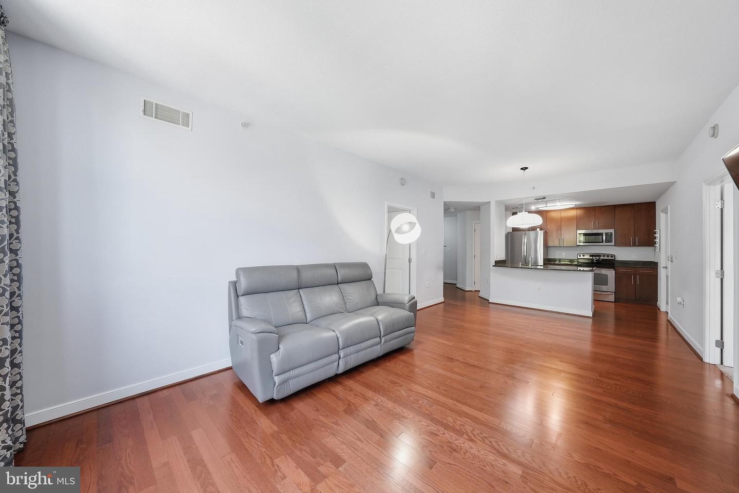 157 Fleet St #304 Property Photo 9