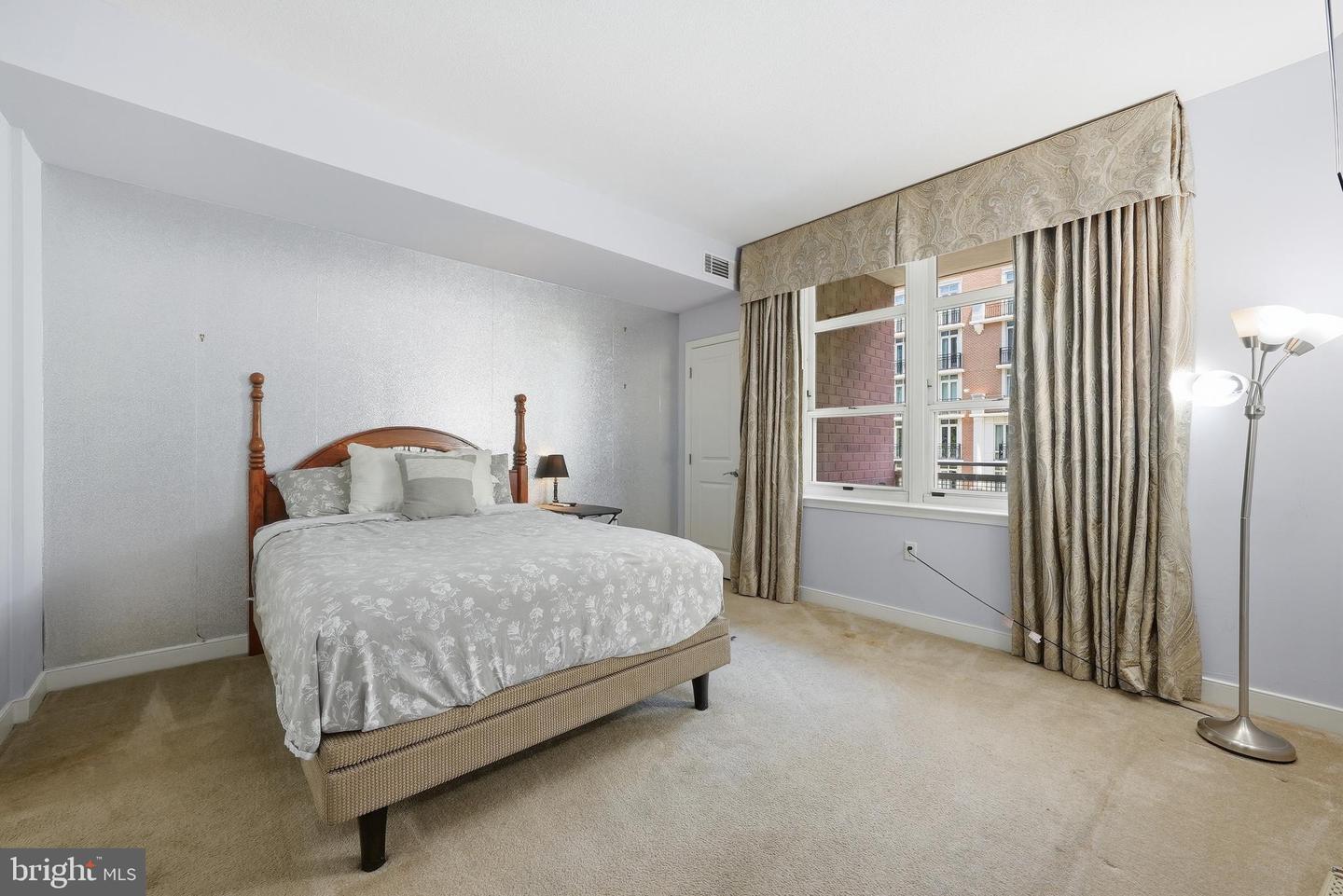 157 Fleet St #304 Property Photo 16