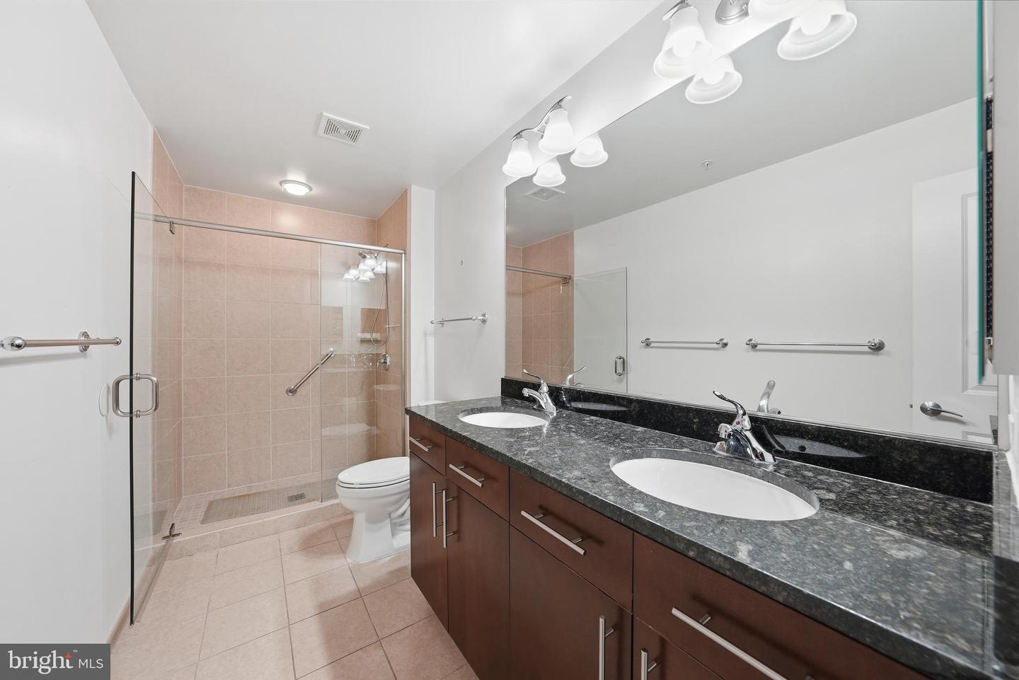157 Fleet St #304 Property Photo 20