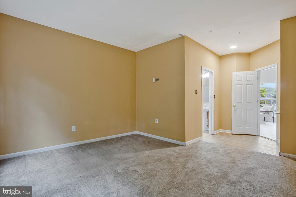 5209 Devonport Ct Property Photo 11