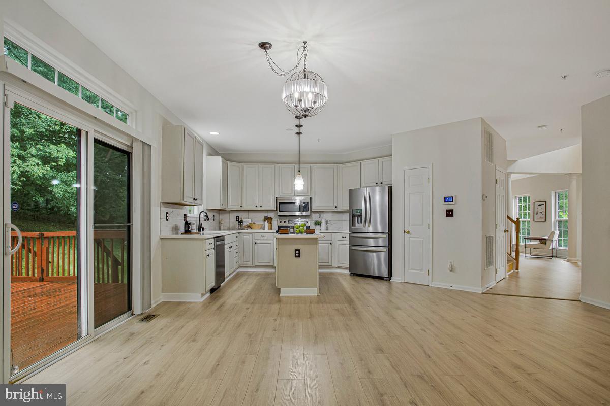 5209 Devonport Ct Property Photo 15