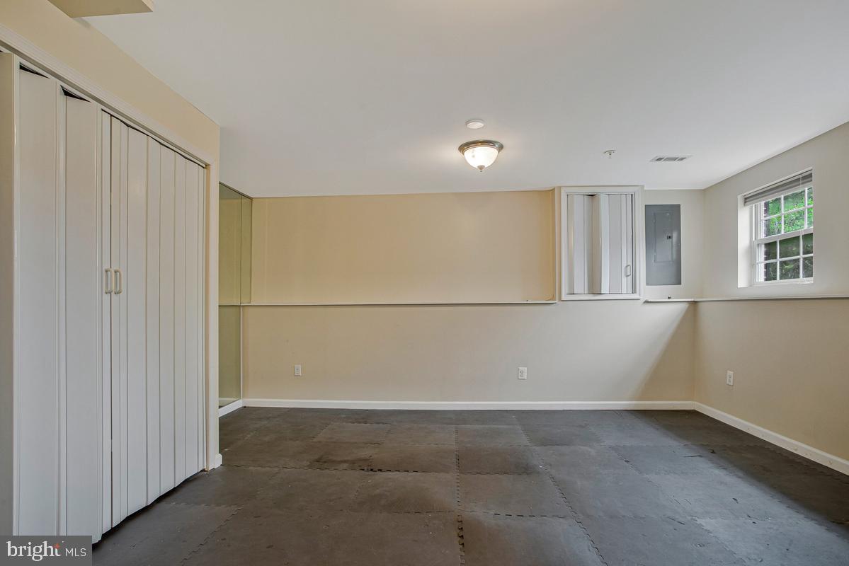 5209 Devonport Ct Property Photo 44