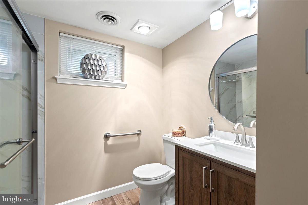 9202 Southmoor Ct Property Photo 30