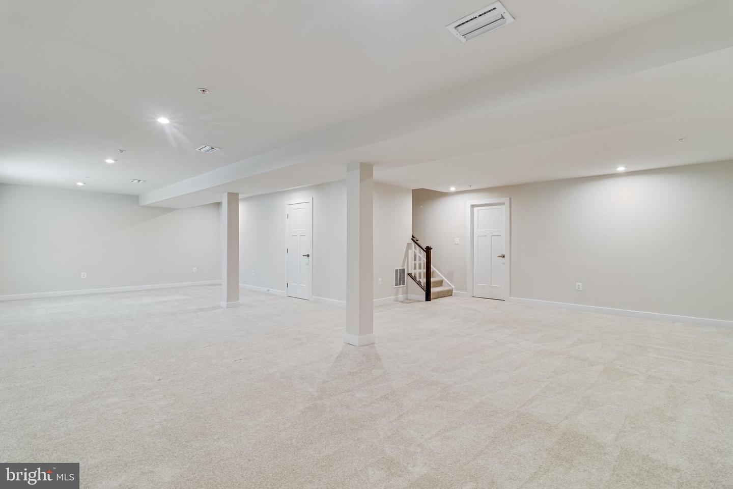 9731 Passage Dr Property Photo 49