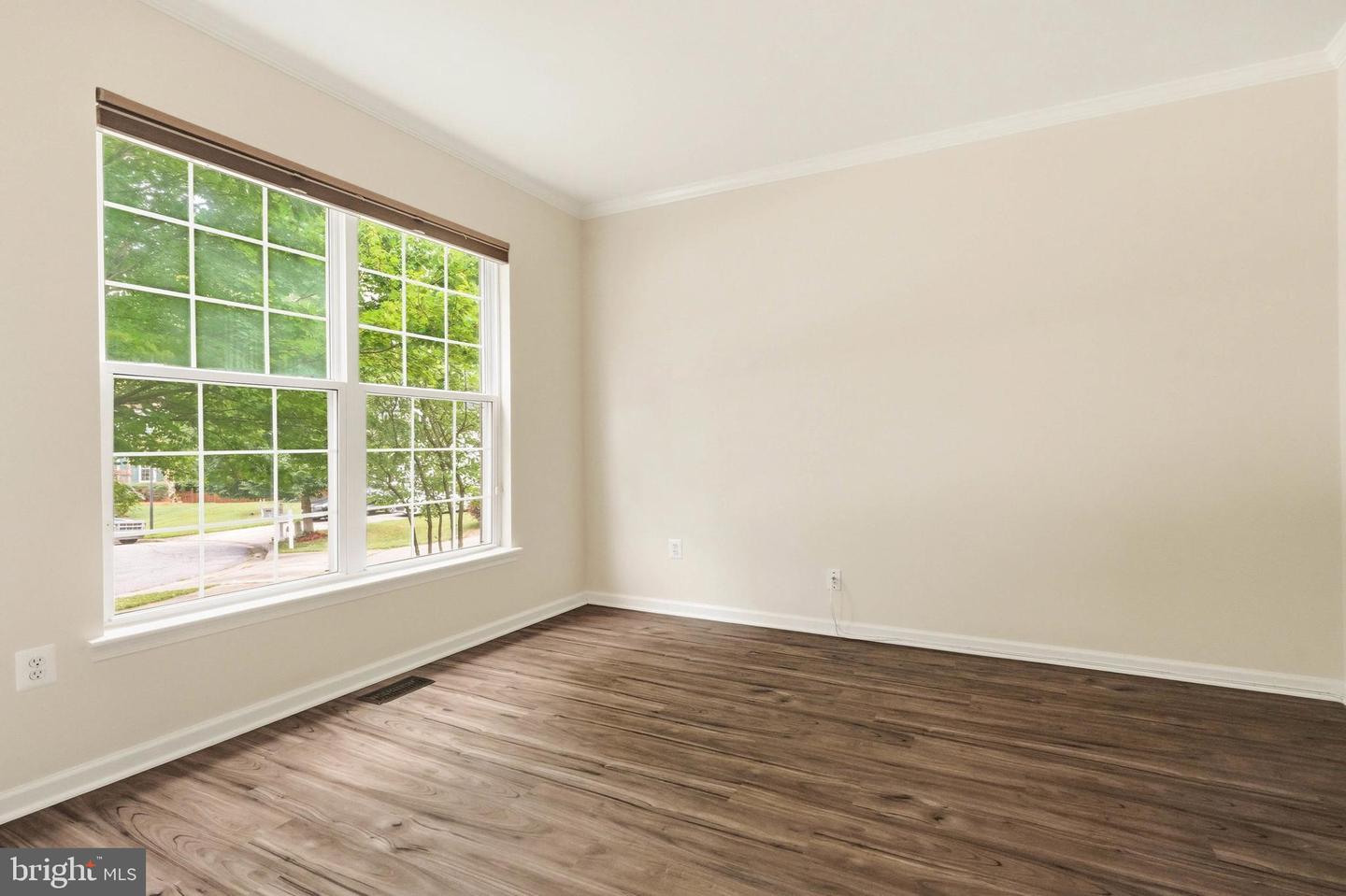 12203 Armat Ct Property Photo 5