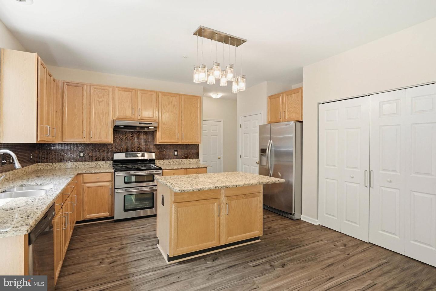 12203 Armat Ct Property Photo 17