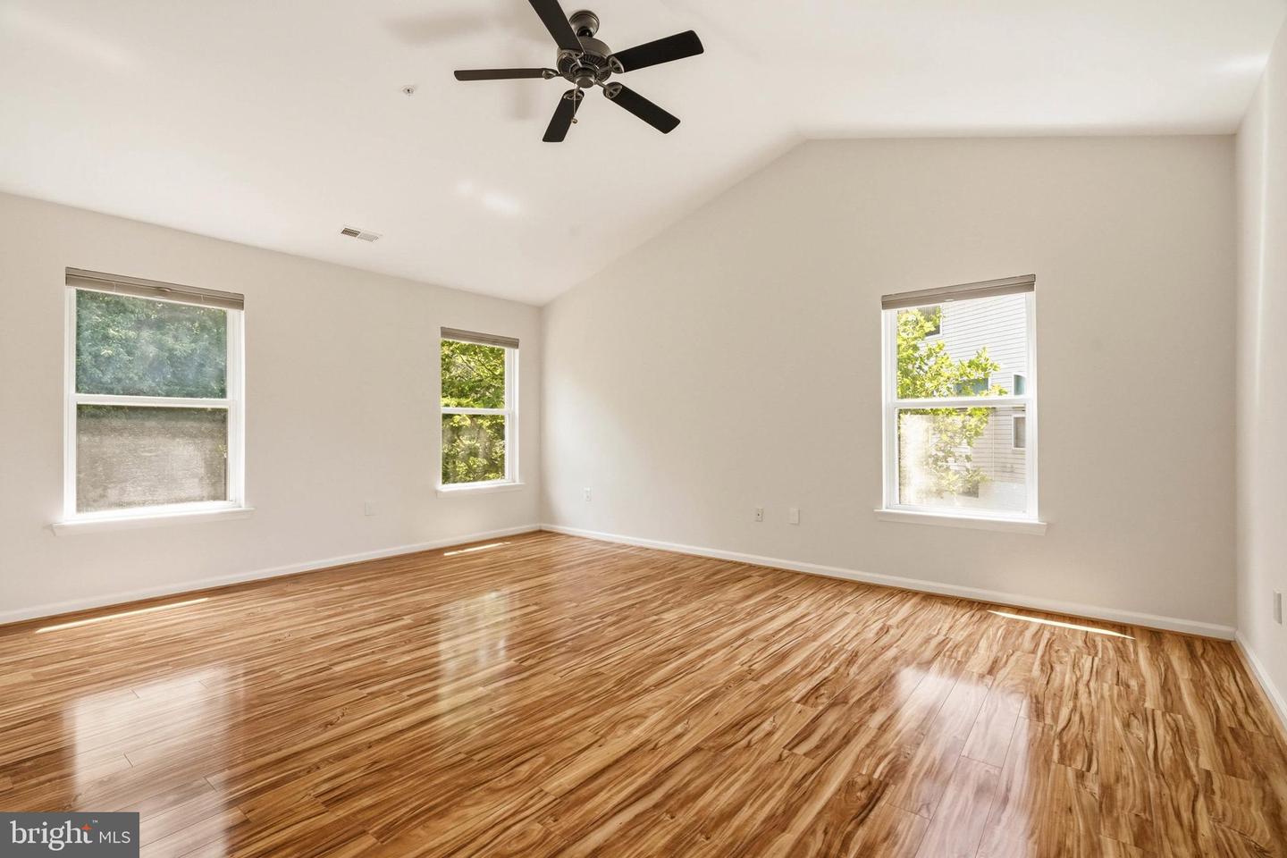 12203 Armat Ct Property Photo 22