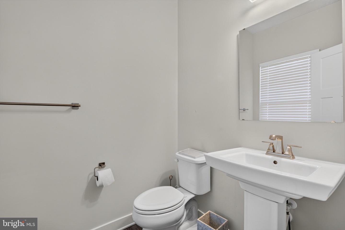 9205 Ballotade St Property Photo 7