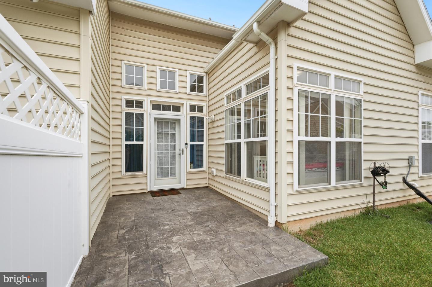 7208 Paperbark Ter Property Photo 32