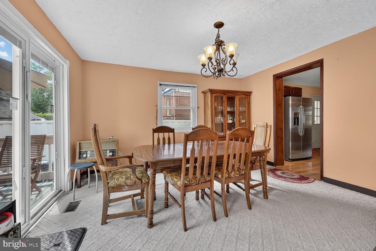 5406 Spring Ln Property Photo 6