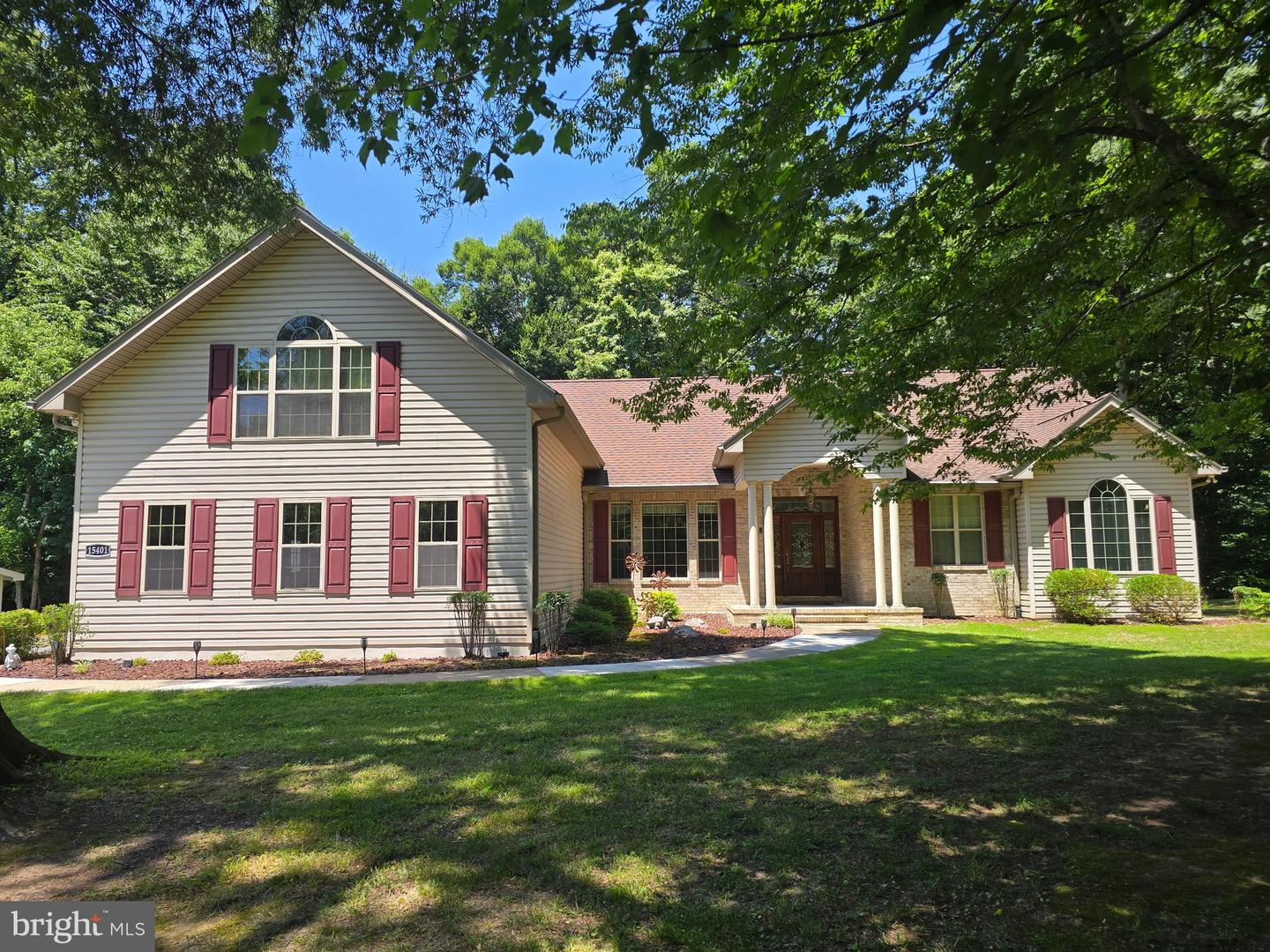 15401 Jamies Way Property Photo 1