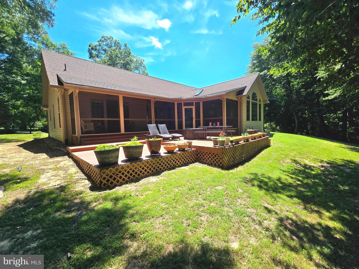 15401 Jamies Way Property Photo 13
