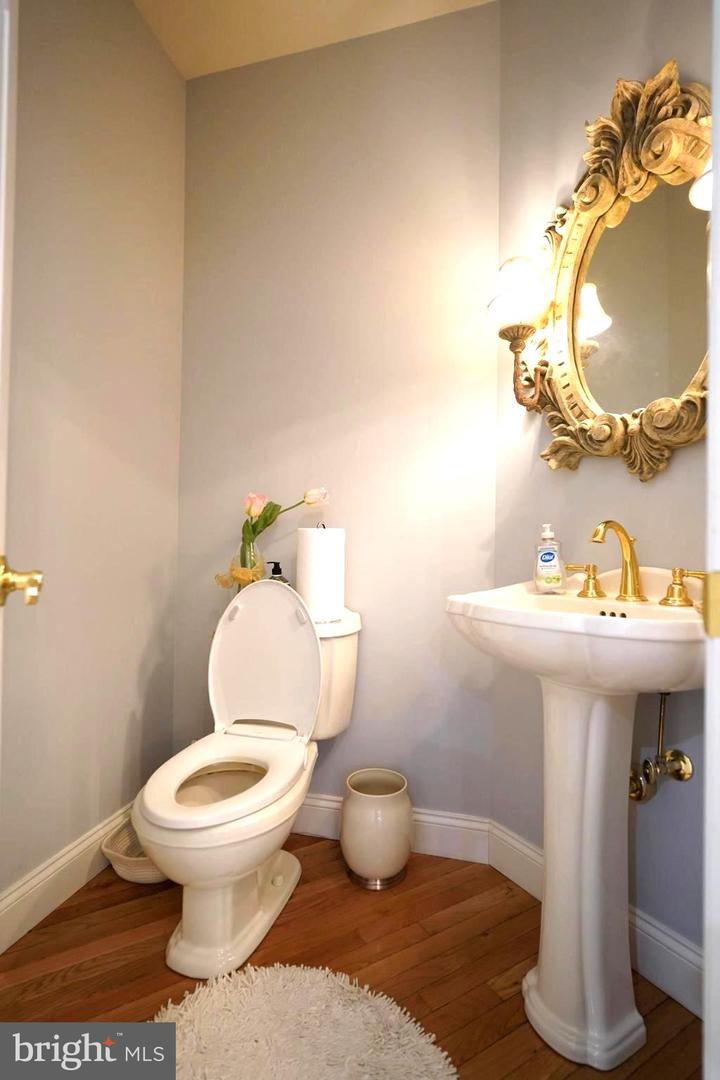15401 Jamies Way Property Photo 28