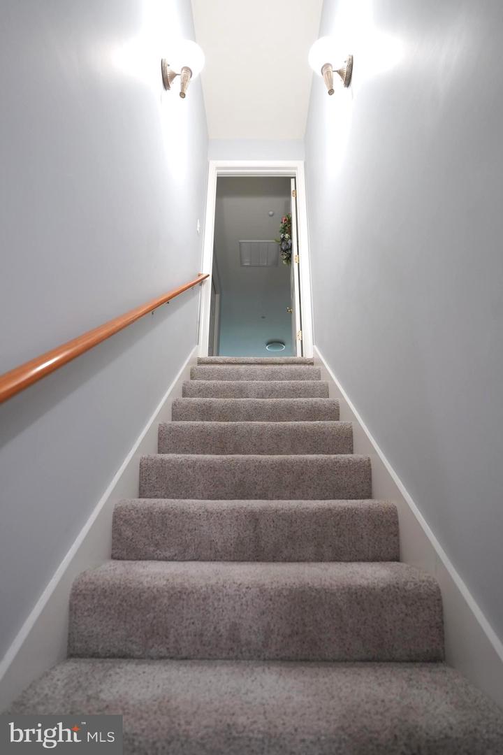 15401 Jamies Way Property Photo 31