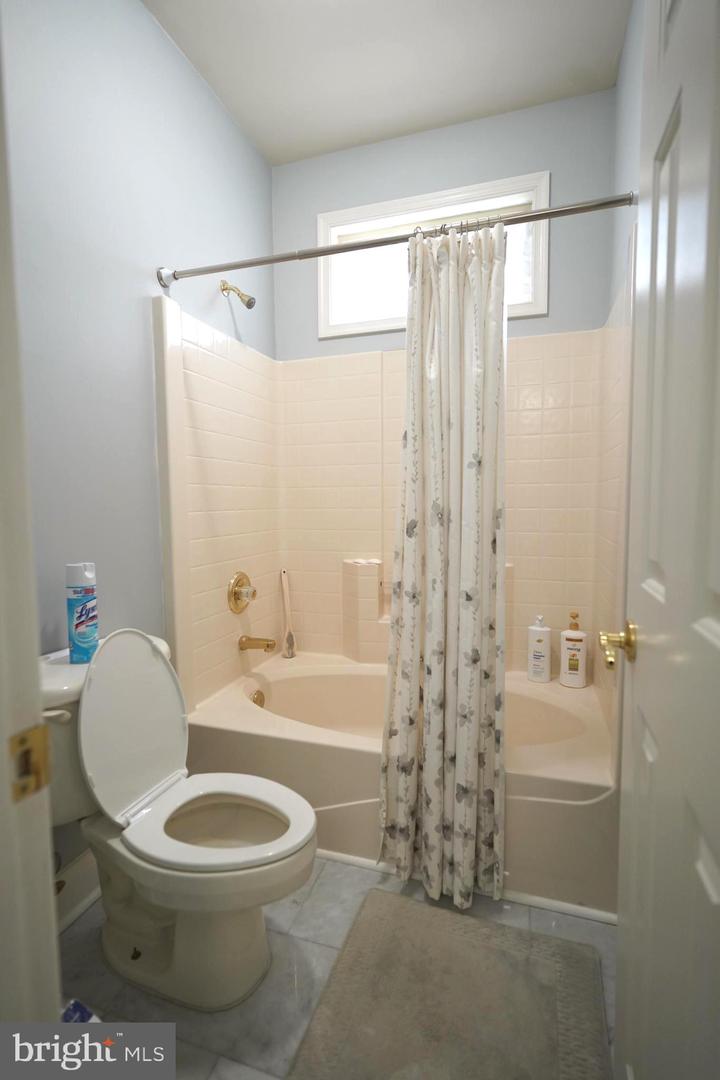 15401 Jamies Way Property Photo 33