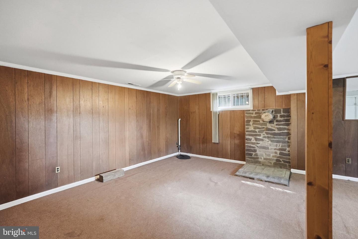 23 Daimler Dr Property Photo 11