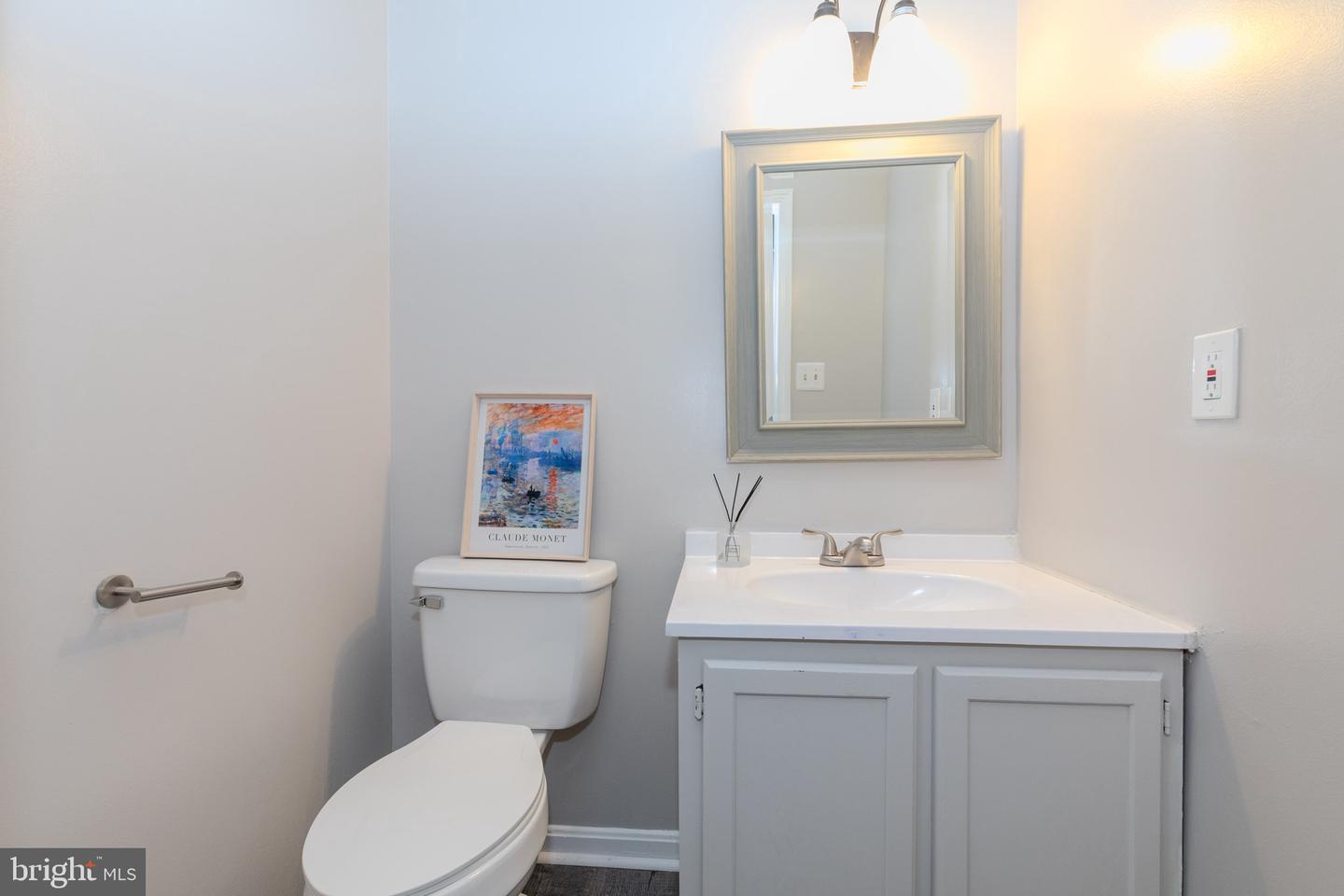 1319 Upcot Ct Property Photo 11