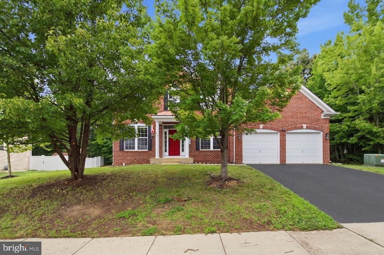 703 Yarrow Ct Property Photo 2