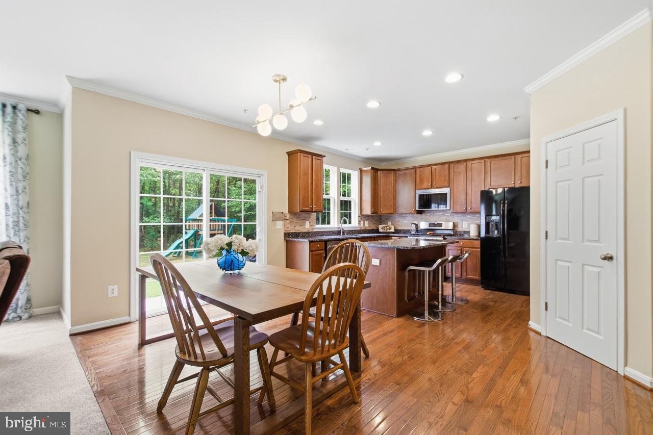 703 Yarrow Ct Property Photo 15