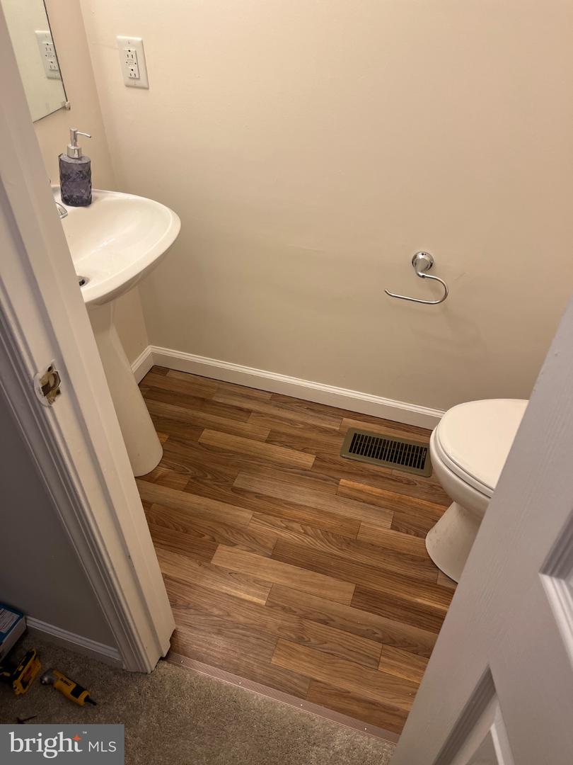 12836 Carousel Property Photo 9