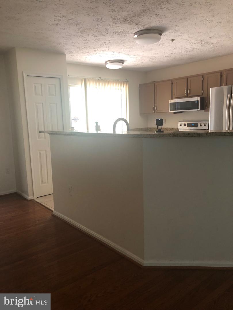 12836 Carousel Property Photo 17