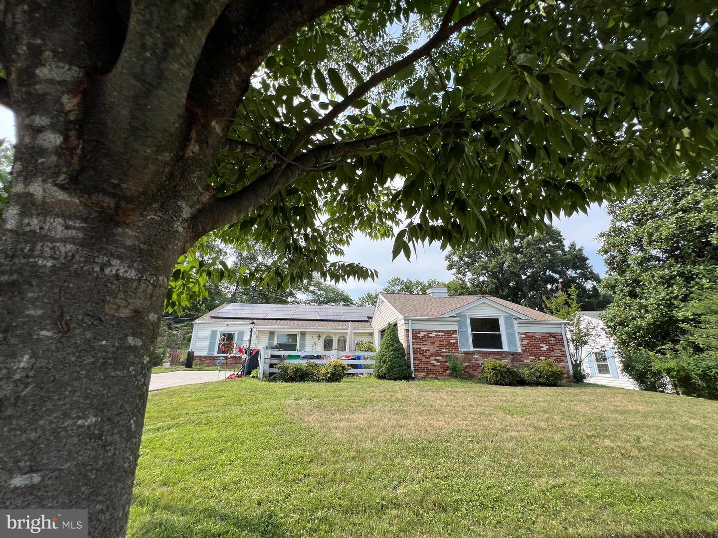 8608 PORTSMOUTH DR Property Photo 1