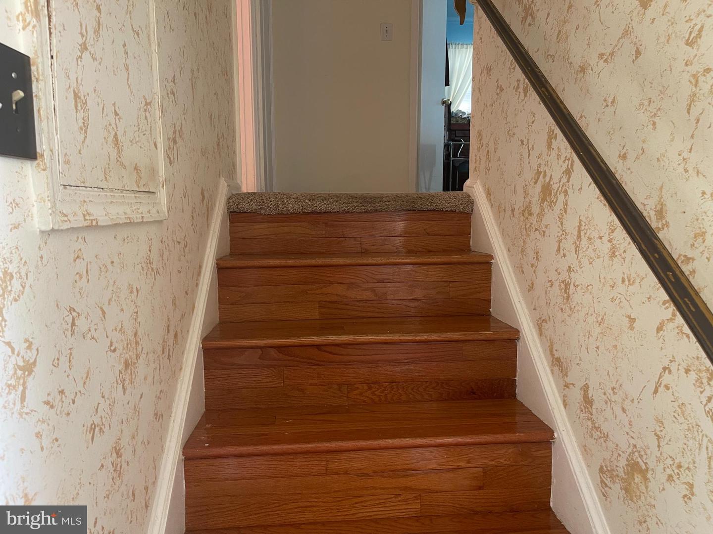 2200 Oaktree Ln Property Photo 15