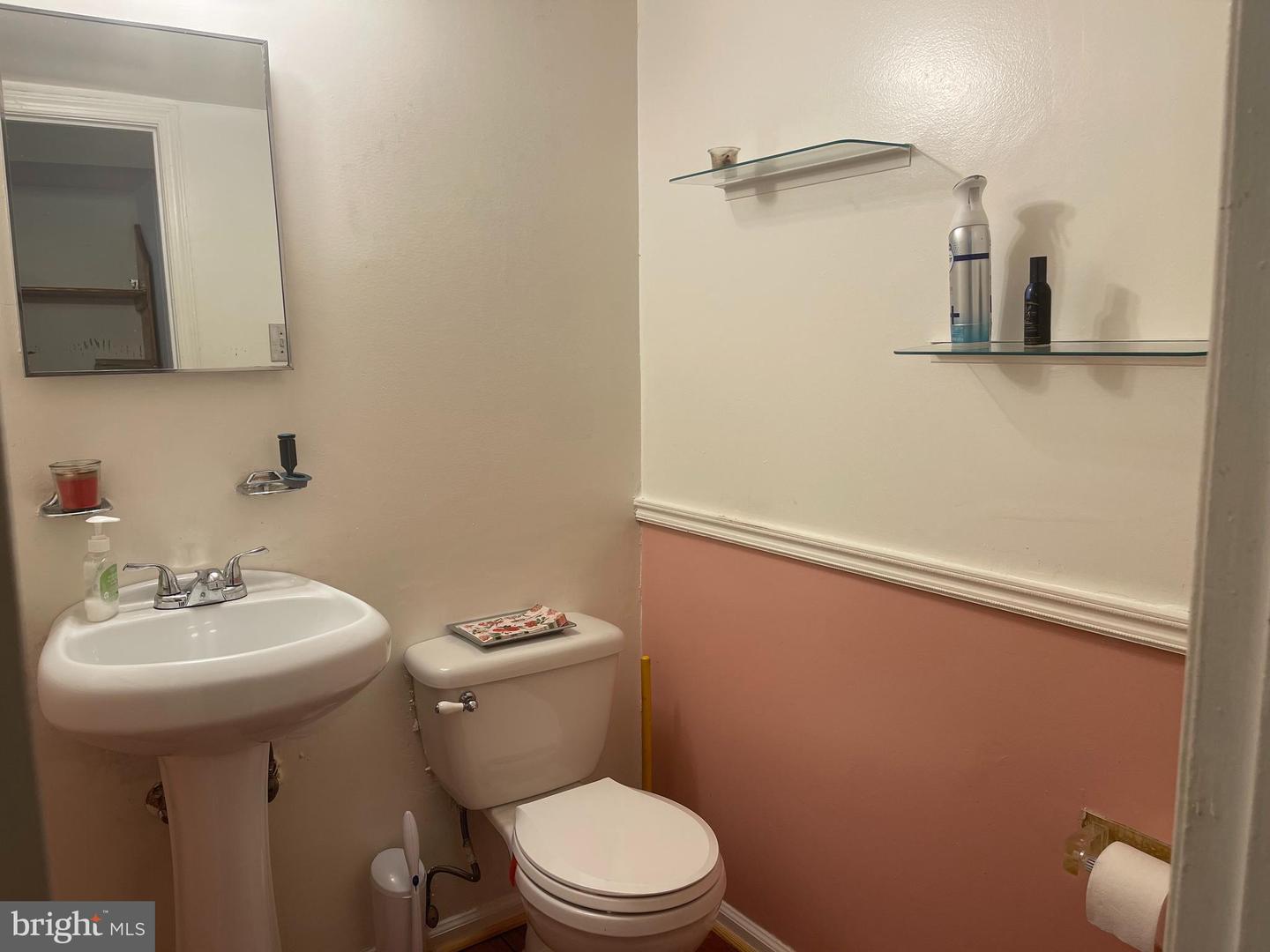 2200 Oaktree Ln Property Photo 24
