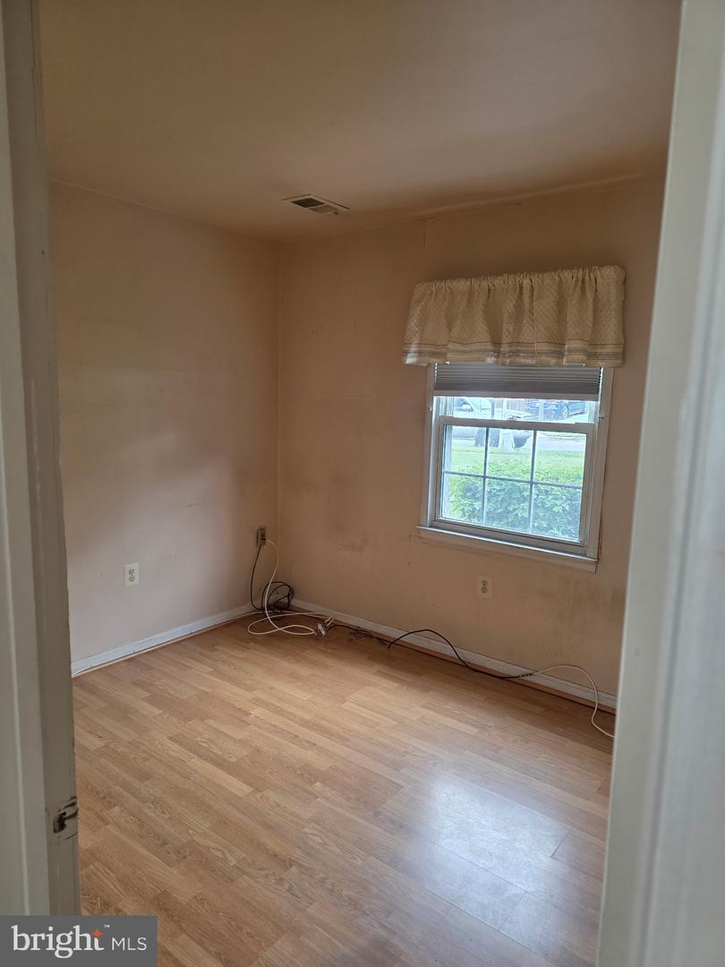 2200 Oaktree Ln Property Photo 28