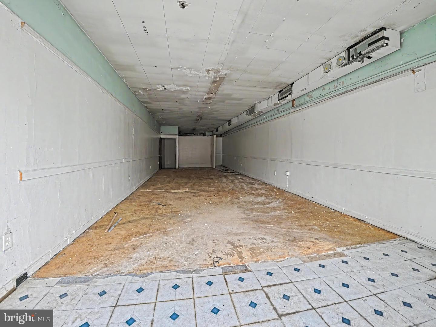 4129 Southern Ave Property Photo 5