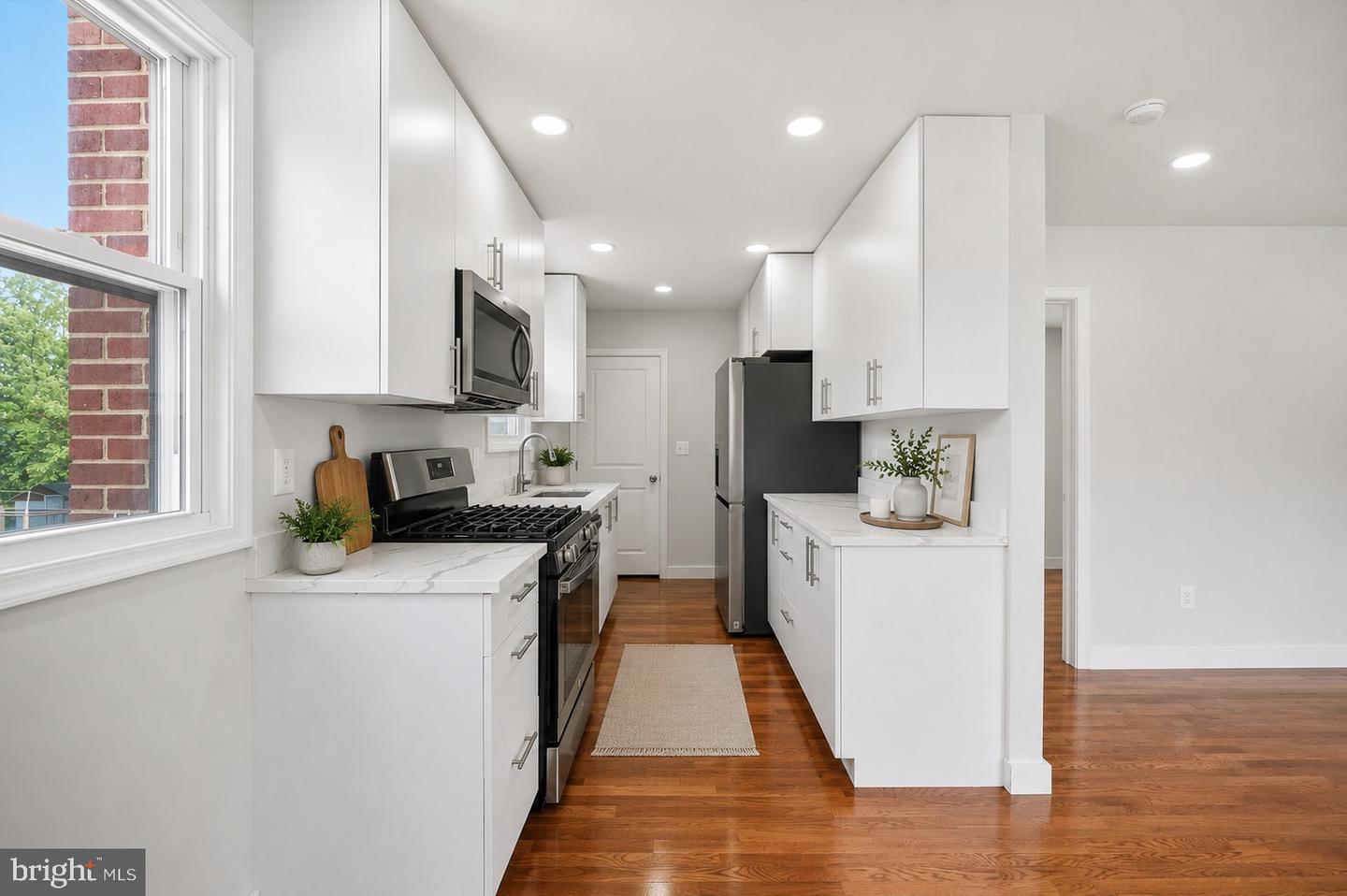 6618 Newport Rd Property Photo 10