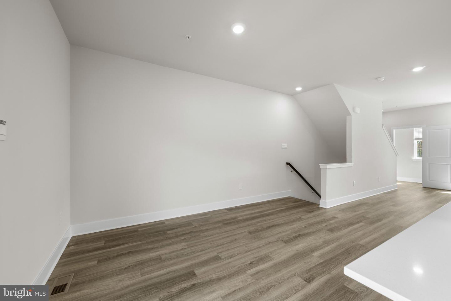 9004 Warendorf Way Property Photo 10