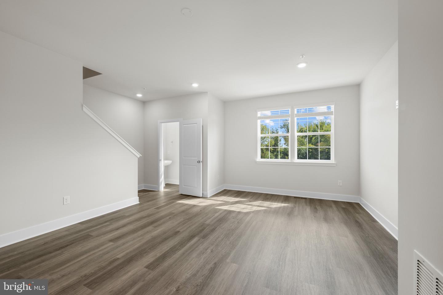 9004 Warendorf Way Property Photo 16