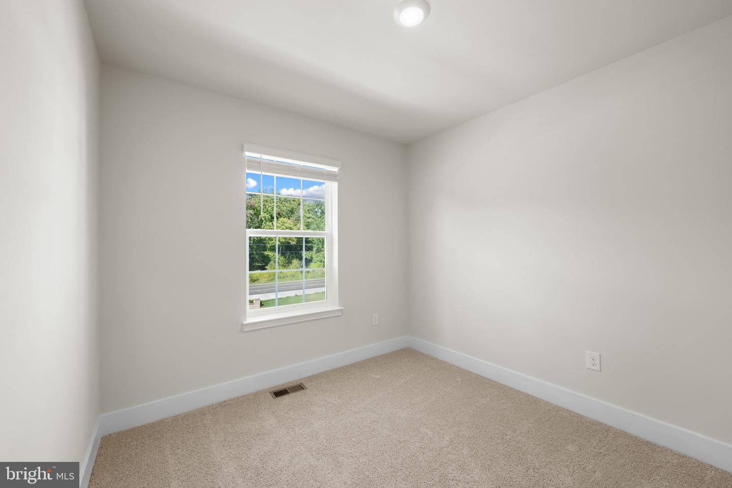 9004 Warendorf Way Property Photo 19