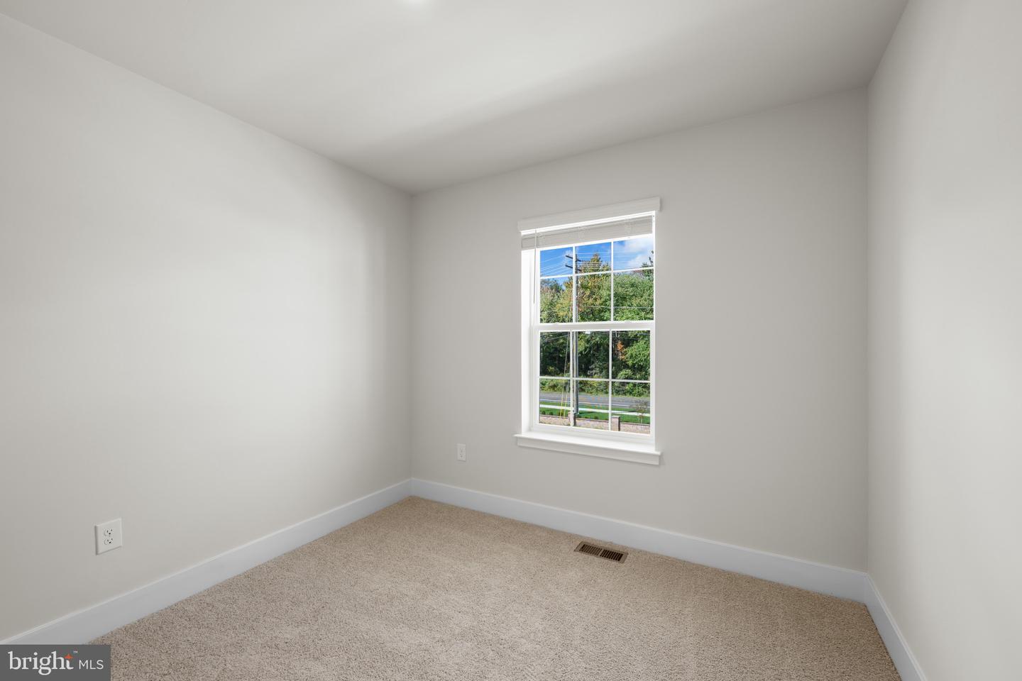 9004 Warendorf Way Property Photo 21