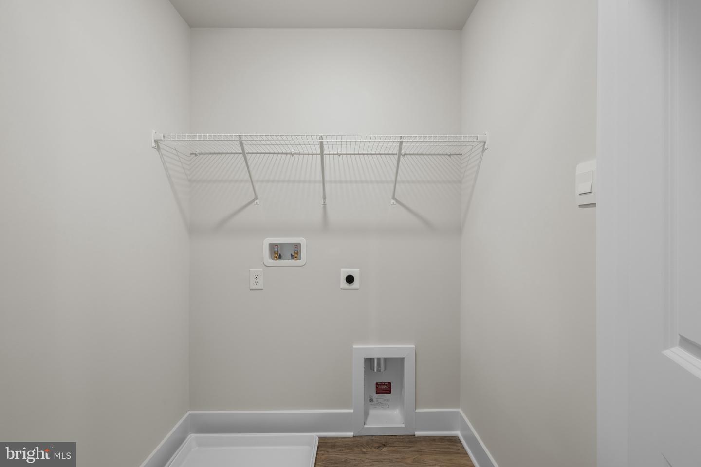 9004 Warendorf Way Property Photo 27