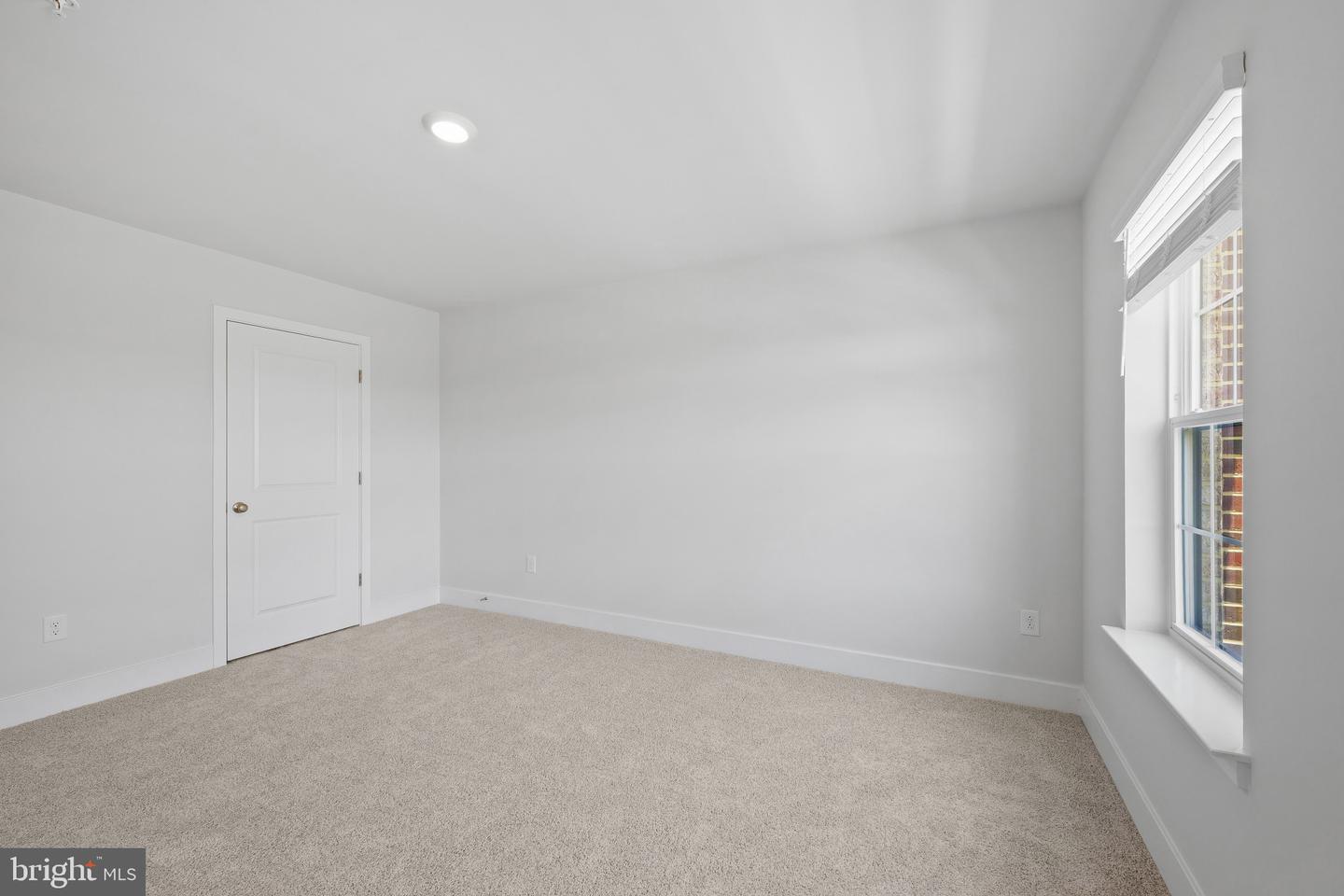 9008 Warendorf Way Property Photo 17