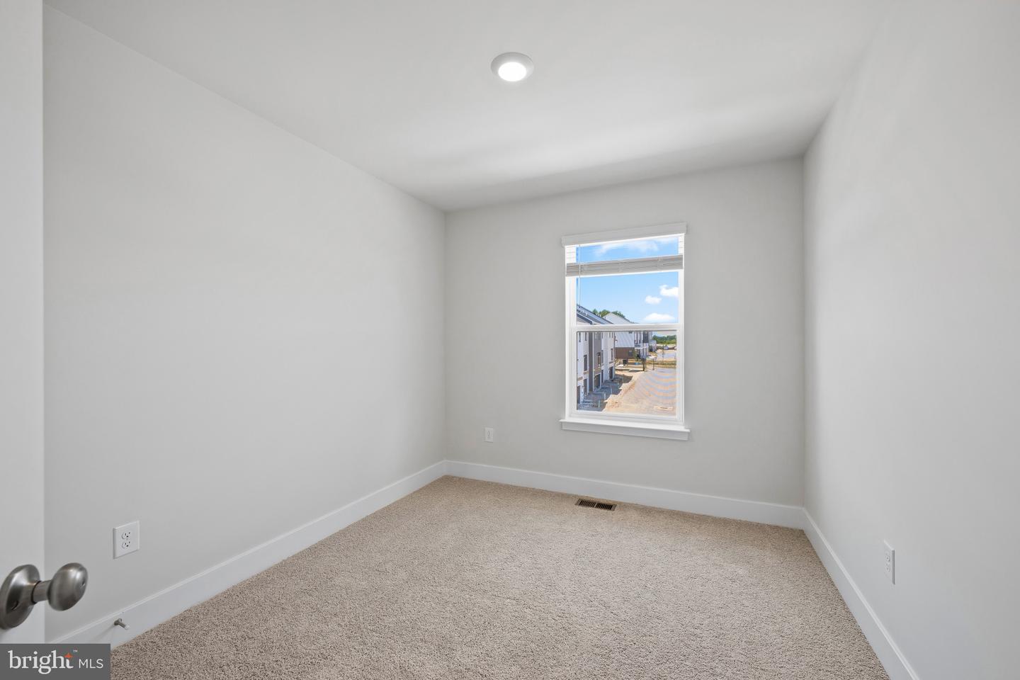 9008 Warendorf Way Property Photo 24